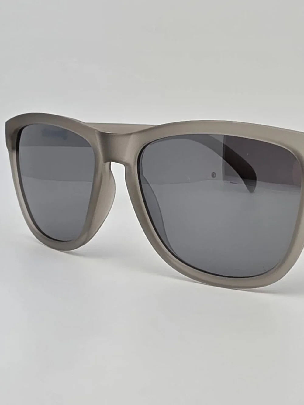 Goodr OG Going To Valhalla Crystal Grey Frame Polarized Chrome Lens Sunglasses